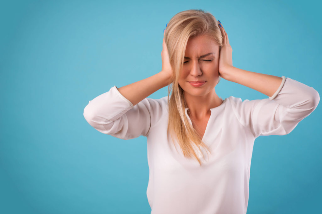 On peut bien entendre et souffrir d’acouphènes chroniques